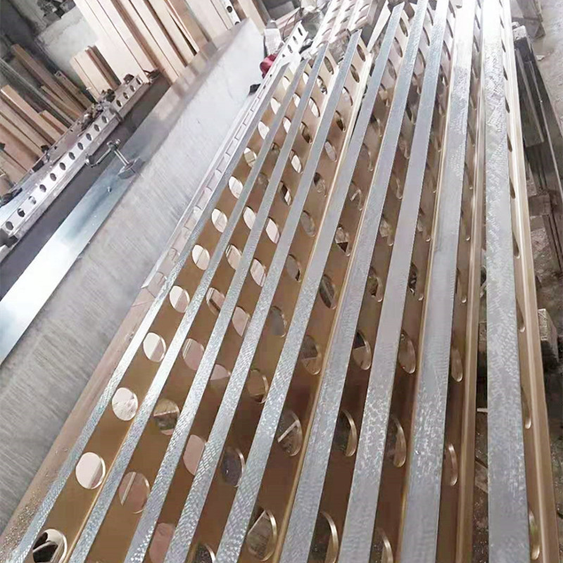 Xlẽ nu geɖe tso parallel ruler zazã ŋu .