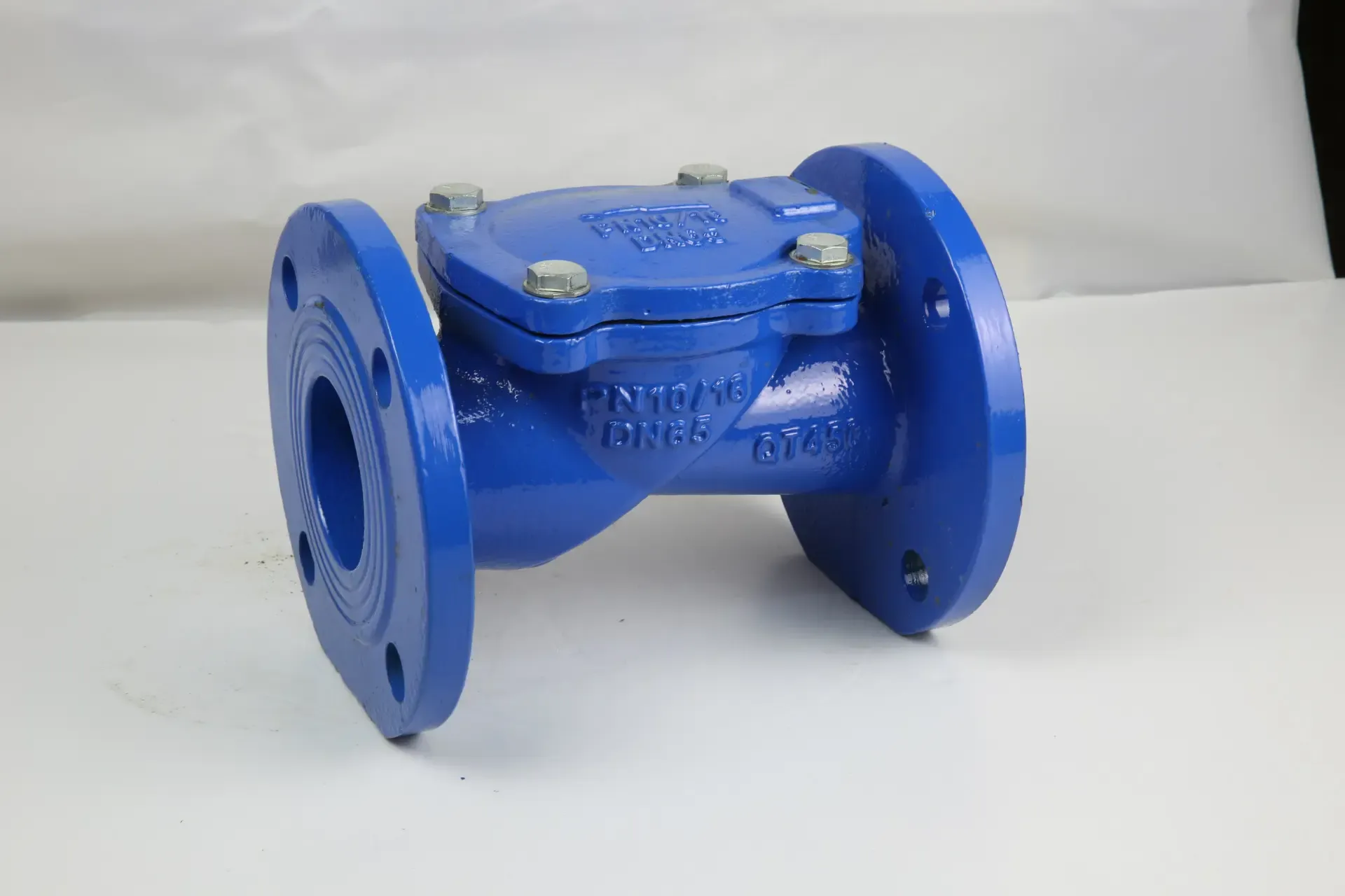 Xlẽ nu geɖe tso check valve disc ŋu .